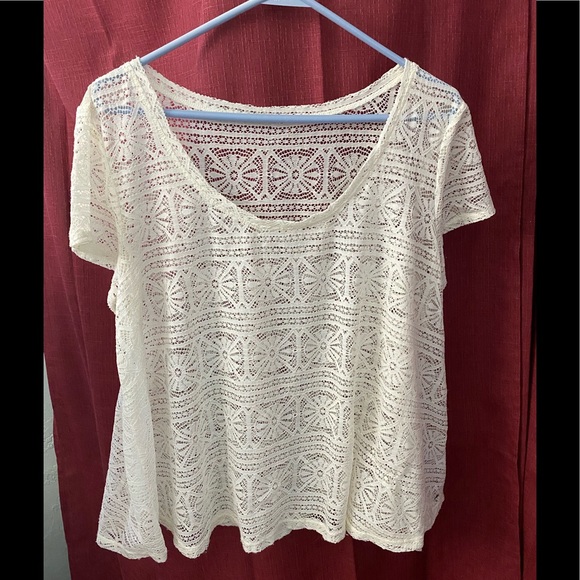 American Eagle Outfitters Tops - 💥💥 Off white lace top American Eagle 🦅 large/ X-Large